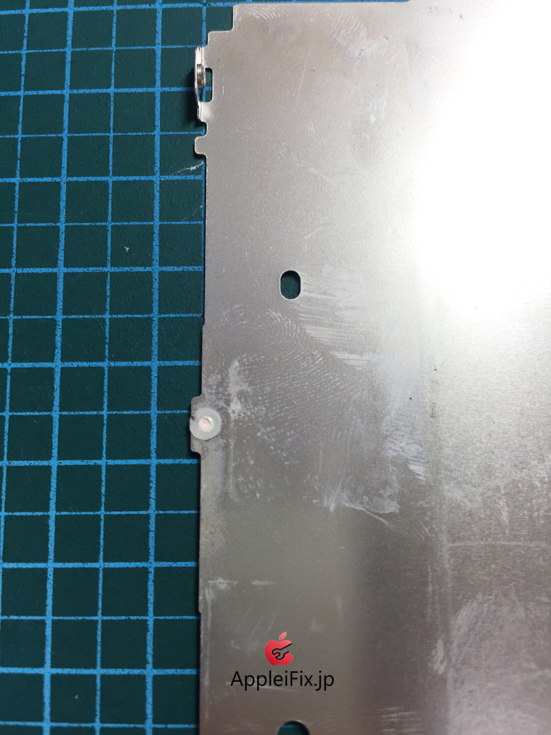 iPhone5画面交換とバッテリー交換_repair_4.jpg