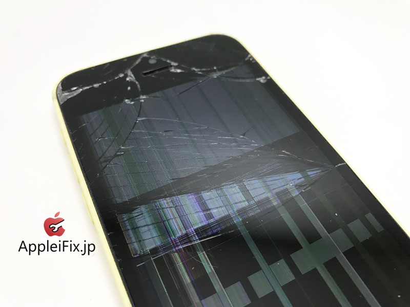 iPhone5Cガラスと液晶セット交換修理_Repair_1.jpg