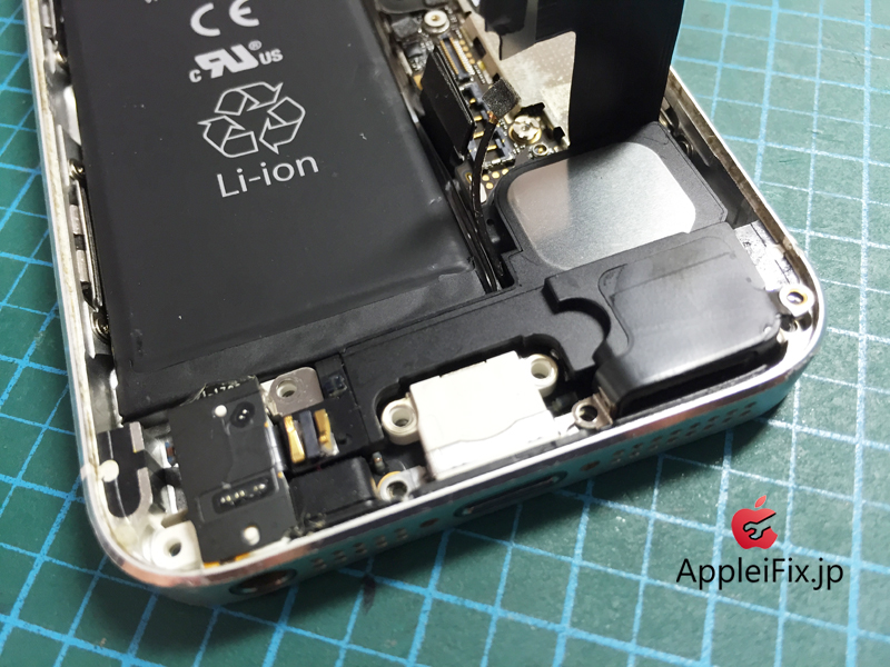 iPhone5ドックコネクター交換修理_repair_0.jpg