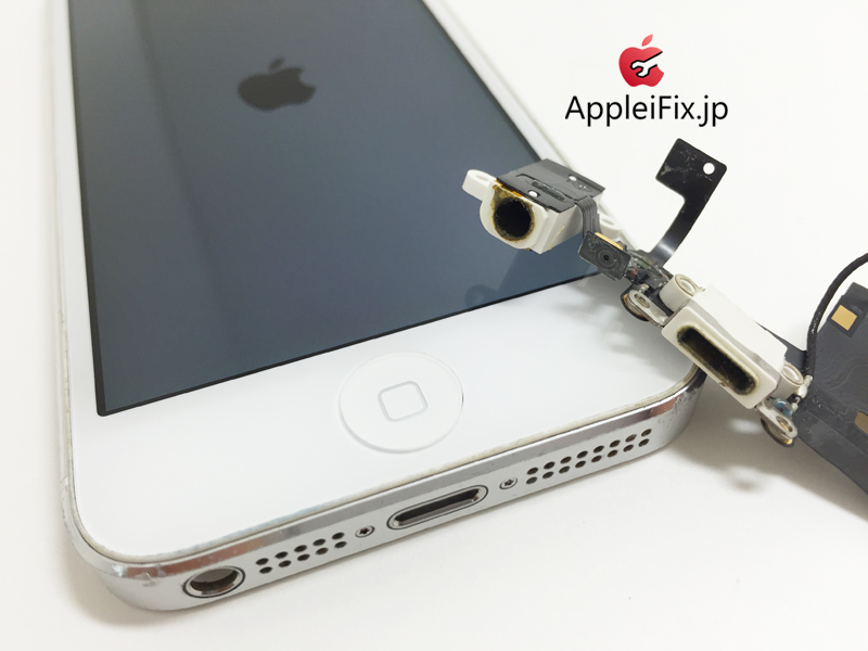 iPhone5ドックコネクター交換修理_repair_3.jpg