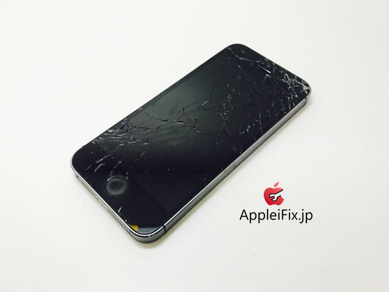 iPhone5S_repair_新宿_アイフォン修理_2.jpg