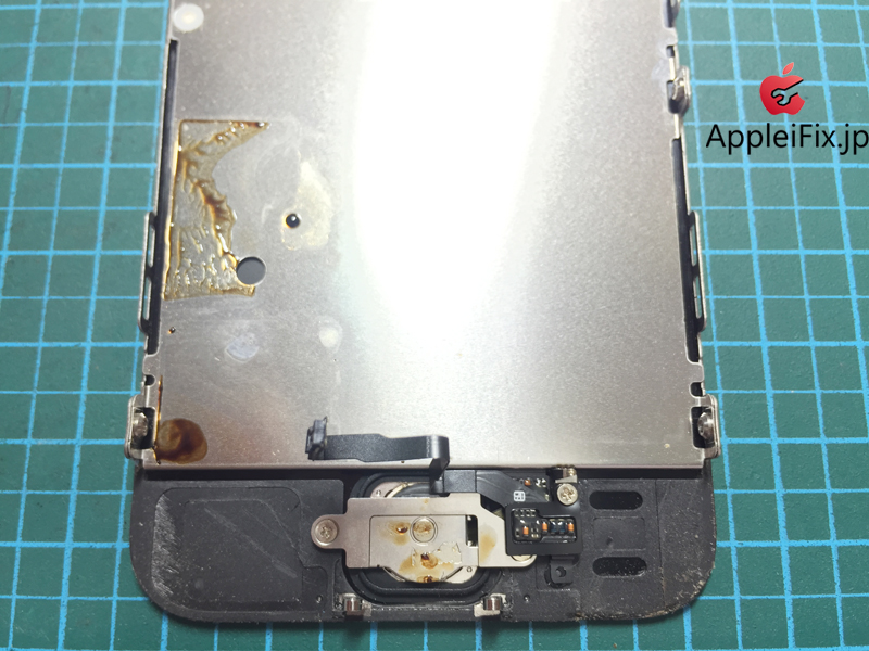 iPhone5S画面割れ修理と水没修理_repair_3.jpg