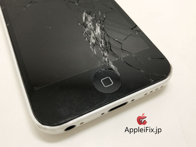 iPhone5C液晶交換修理_repair_1.jpg