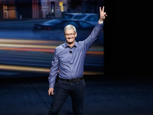 580x435xdrive-50-tech-tim-cook-art_jpg_pagespeed_ic_8kTqO6ymHk.jpg