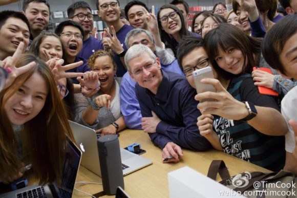 tim-apple-store-westlake-640x426-e1431755782817.jpg