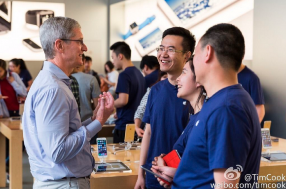 tim-cook-china-tour-051-e1432063411761.png